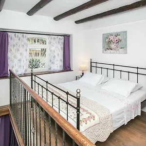 https://apartments-miraflores.splithotels.org